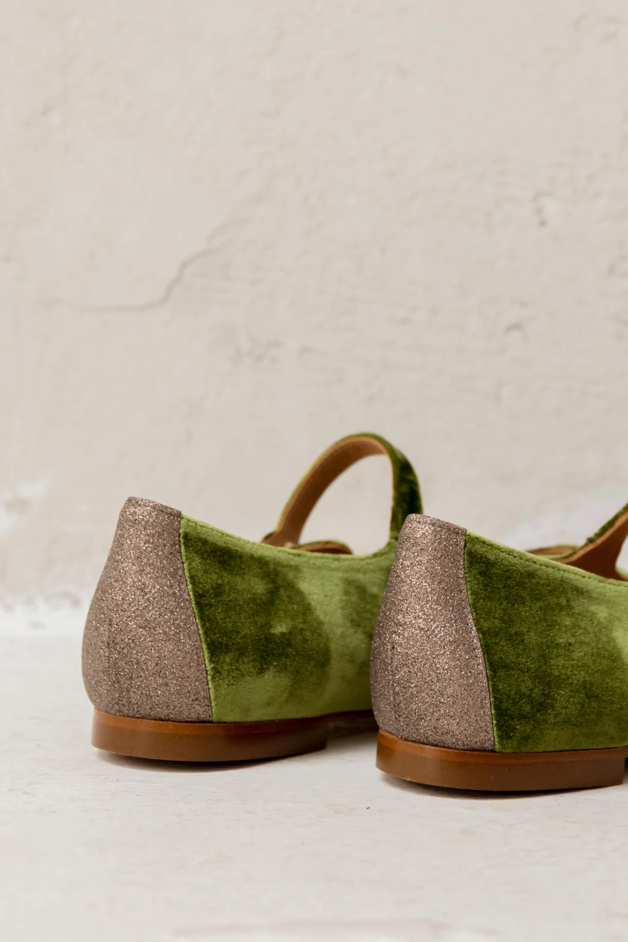Dana Terciopelo Kaki - Image 4