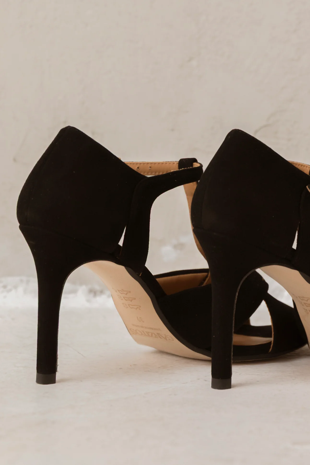 Candela Ante Negro - Image 6