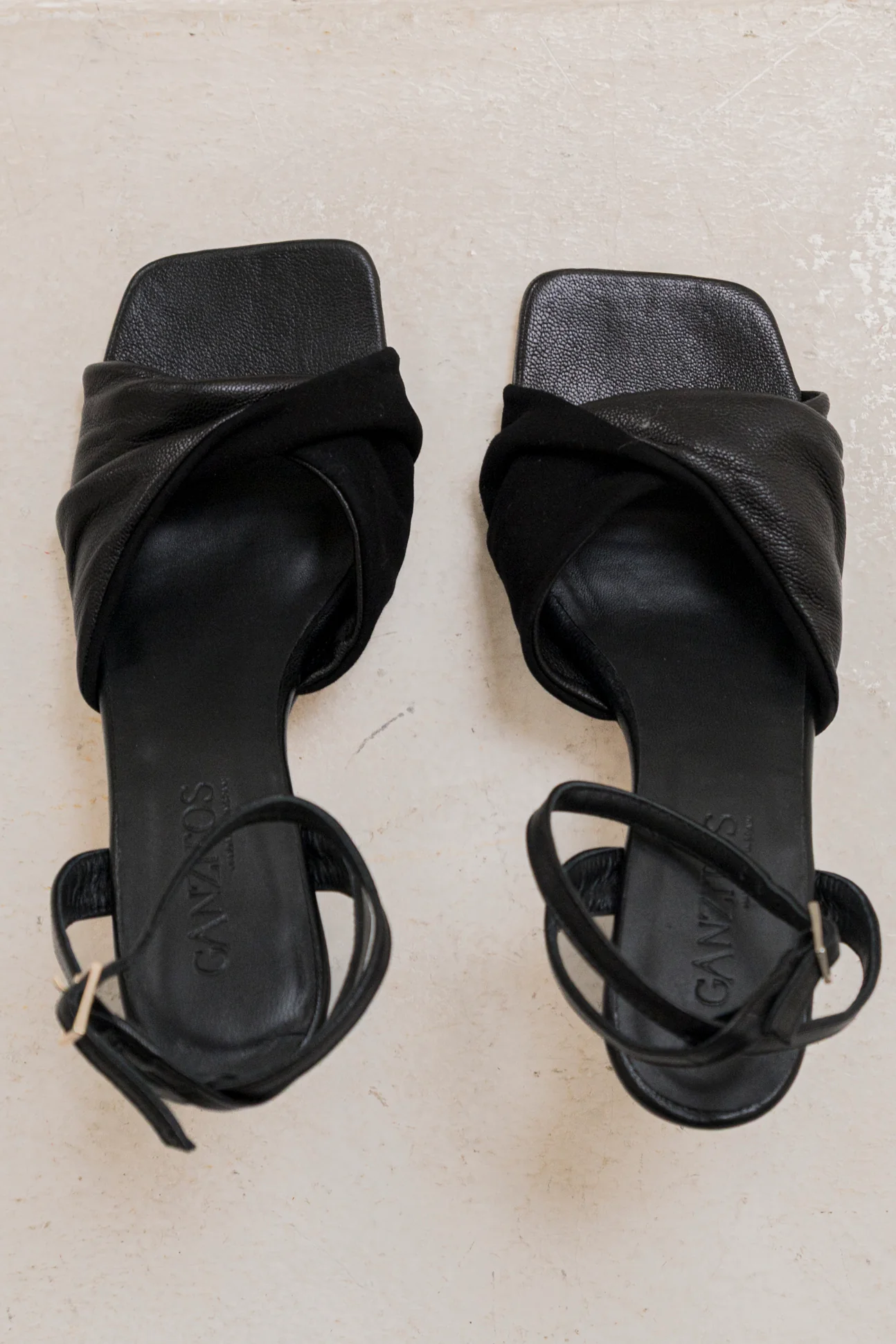 Tatiana Wild Negro - Image 3